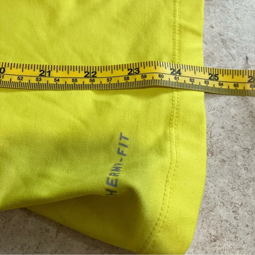 Nike pro combat Women’s Small Yellow pullover long sleeve top running sporty